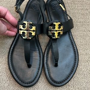 Tory Burch Black Leather Thong Sandal with Gold Logo